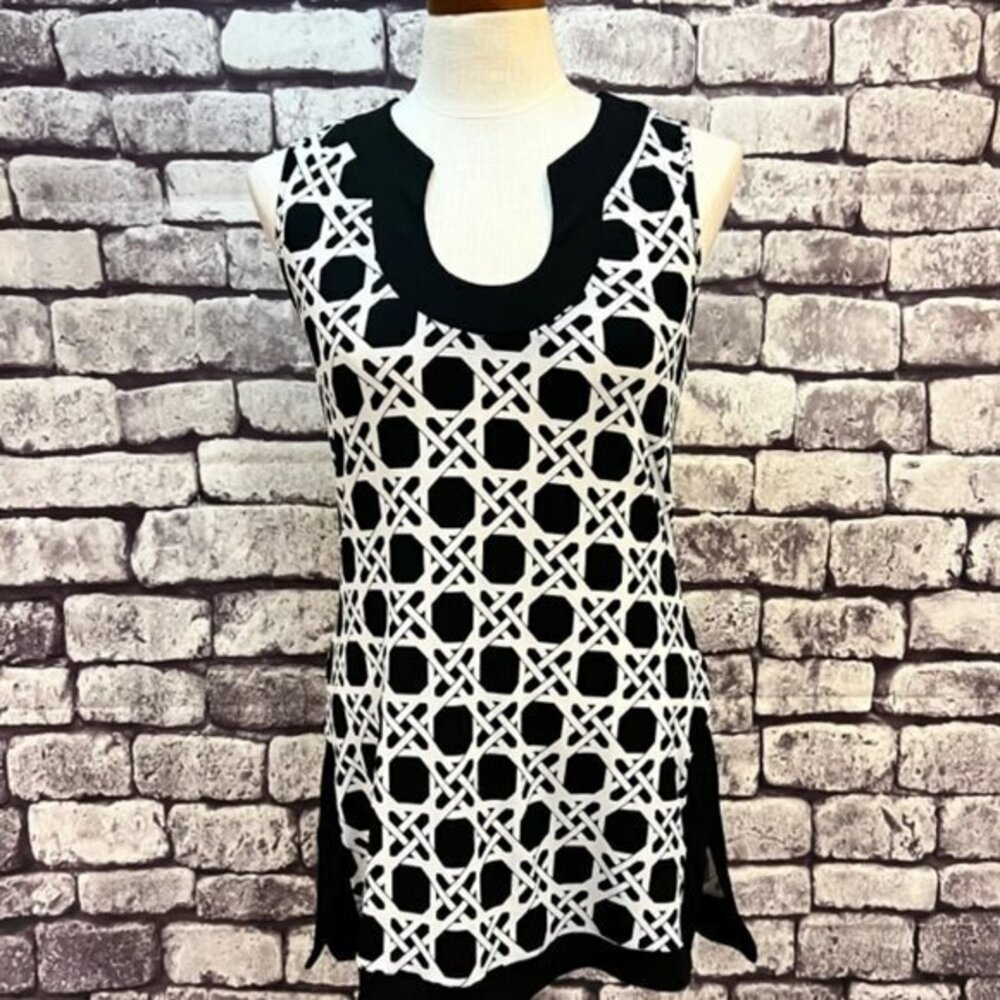 White House Black Market White & Black Sleeveless Blouse Size Small